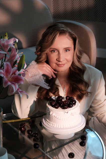 Заказать фотосессию для именинника в Волгограде в студии от Fashion Box

 – фото № 4