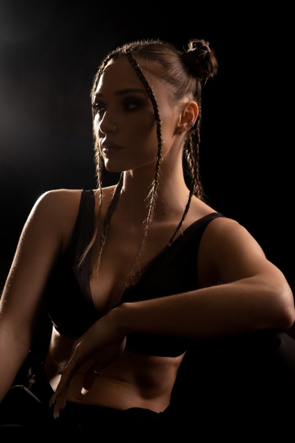 Заказать фотосессию в стиле Ню в 2-х образах в Волгограде от компании Fashion Box

 – фото № 13