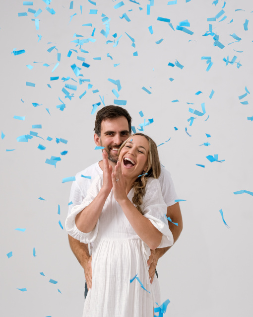 Заказать фотосессию для беременных в студии от Fashion Box в Волгограде
 – фото № 3