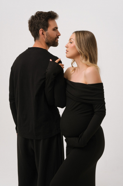 Заказать фотосессию для беременных в студии от Fashion Box в Волгограде
 – фото № 4