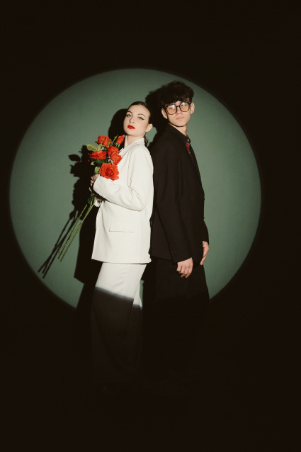 Заказать фотосессию Love Story в студии от сети фотостудий Fashion Box в Волгограде 

 – фото № 17