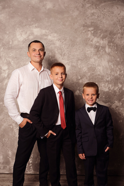 Заказать семейную фотосессию в студии с детьми в Волгограде от фотостудии Fashion Box

 – фото № 12